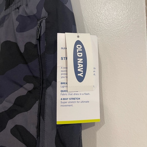 athletic camo joggers NWT - Picture 3 of 3